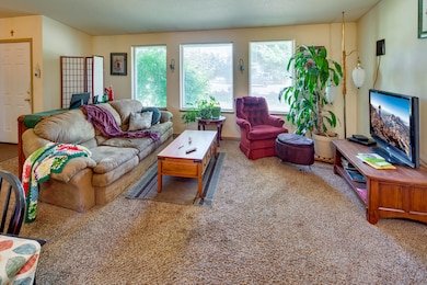 04-Living Room