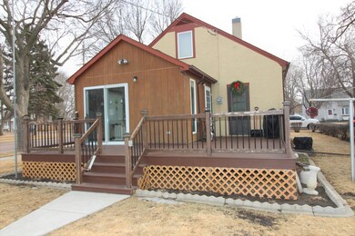 1222 E 3rd Ave, Mitchell, SD 57301 - photo 2