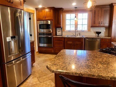 38 Lyon St, Ludlow, MA 01056 - photo 5