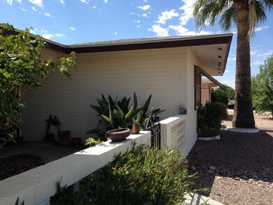 719 N 55th Place, Mesa, AZ 85205 - photo 3