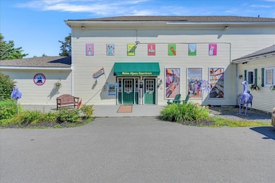 03-Northport Store ext-2