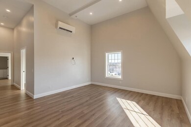 64 Holten St unit 402, Danvers, MA 01923 - photo 4