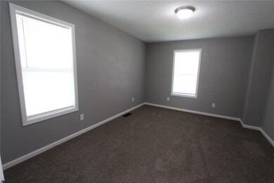 1512 Champaign Ave, Mattoon, IL 61938 - photo 4