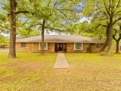 5205 N Highland Dr, Granbury, TX 76049 - photo 2