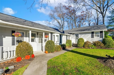 25 45th St, Islip, NY 11751 - photo 5