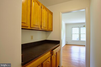 12103 Gatewater Dr, Potomac, MD 20854 - photo 7