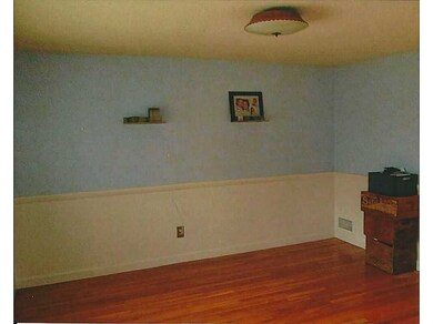 9 Tomahawk Ct, Warwick, RI 02886 - photo 4