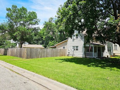 1201 N Maple St, McPherson, KS 67460 - photo 2