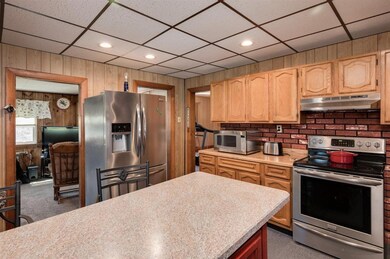 1 Tuttle Ct, Rochester, NH 03839 - photo 3