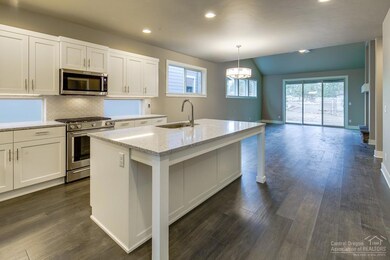 2603 NW Rippling River Ct, Bend, OR 97703 - photo 4