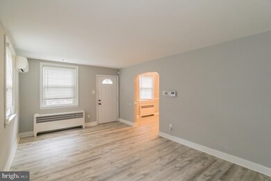 210 Greenbrier Ln, Havertown, PA 19083 - photo 6