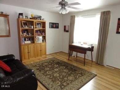 LIVING ROOM 1