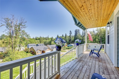 7058 E Nightingale St, Port Orchard, WA 98366 - photo 4