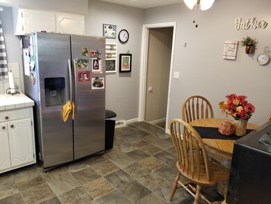 435 Barwood Dr, Columbus, OH 43230 - photo 3