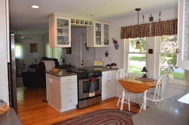 8 True St, Freeport, ME 04032 - photo 3