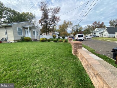 825 Orchard Ave, Runnemede, NJ 08078 - photo 2