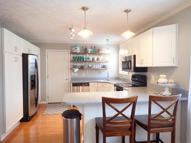 813 Maple Ct, Marion, IN 46953 - photo 4