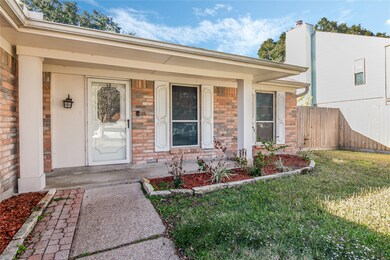 3904 Spring Garden Dr, Pearland, TX 77584 - photo 3