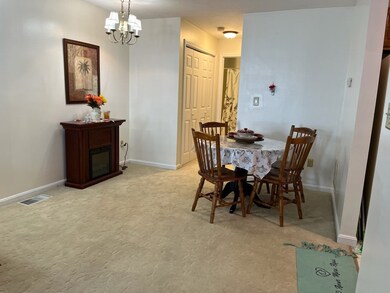 27 Hobart Ln, Rockland, MA 02370 - photo 4