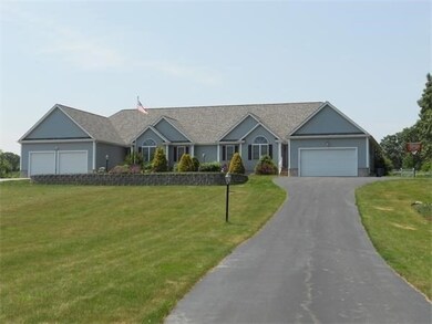 231 Elm St unit 231, Blackstone, MA 01504 - photo 3