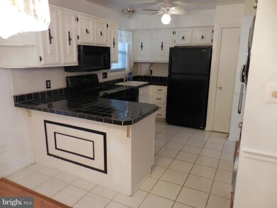 6005 Selwood Place, Springfield, VA 22152 - photo 4