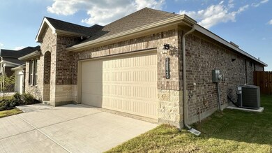 10840 Black Onyx Dr, Crowley, TX 76036 - photo 4