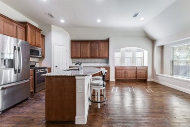 207 Gatwick Ct, Wylie, TX 75098 - photo 3