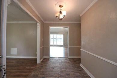 2100 Meadow Ln, Richmond, TX 77469 - photo 6