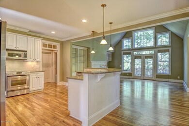 8866 New Forest Dr Wilmington-large-008-