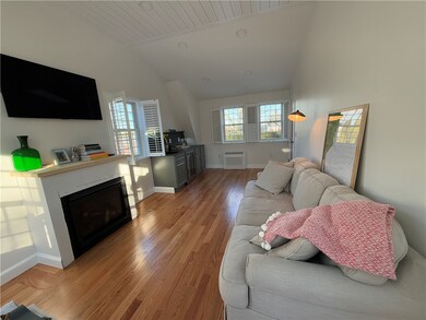 4 Cliff Ave unit 2, Newport, RI 02840 - photo 5