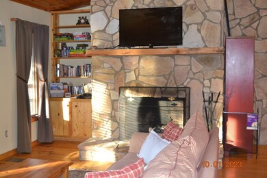 960 Robbins Rd, Franklin, NC 28734 - photo 5