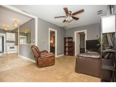 5313 Urbandale Ave, Des Moines, IA 50310 - photo 2