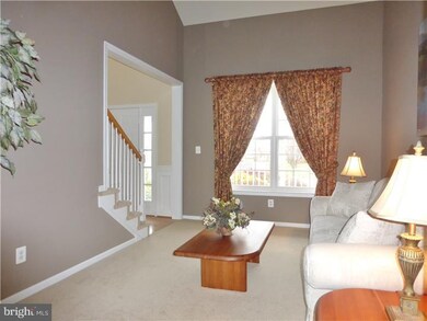 329 Aftons Cir, Spring City, PA 19475 - photo 5