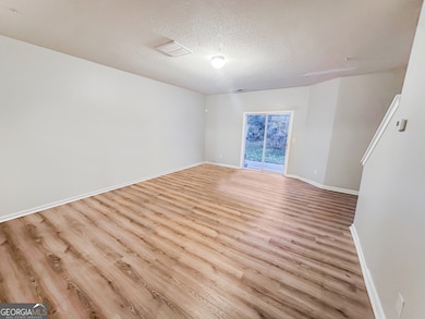 2837 Laurel Ridge Cir, Atlanta, GA 30344 - photo 7