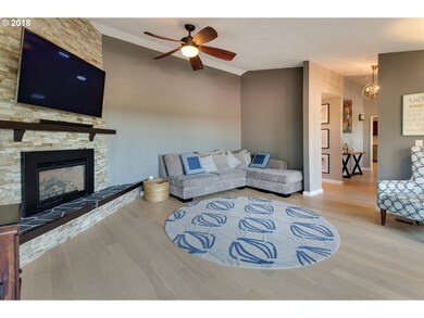 1250 Hemlock St, Lake Oswego, OR 97034 - photo 4