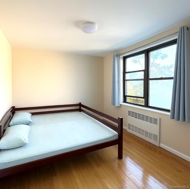 139-50 35th Ave unit 4, Flushing, NY 11354 - photo 6