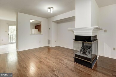 13122 Kidwell Field Rd, Herndon, VA 20171 - photo 7