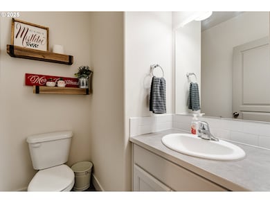 4685 Glacier Meadows Loop, Springfield, OR 97478 - photo 2