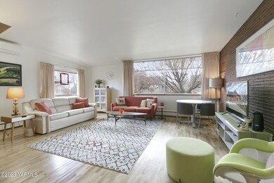 Living room 1