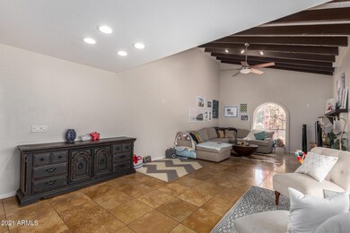 Family room 1