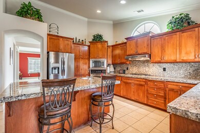 7508 Robles Dr, Redding, CA 96002 - photo 2