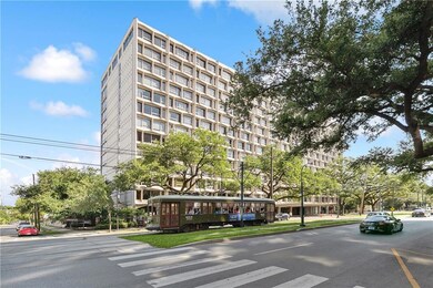 Street Car / View of exterior of building