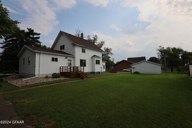 120 2nd St NW, Hillsboro, ND 58045 - photo 7