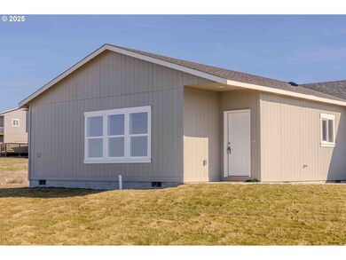 320 Rosalynn Dr, Stanfield, OR 97875 - photo 5