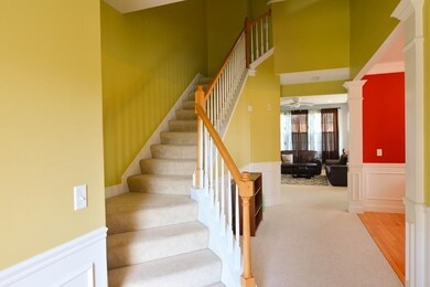 31 Tulip Cir unit 31, South Grafton, MA 01560 - photo 2