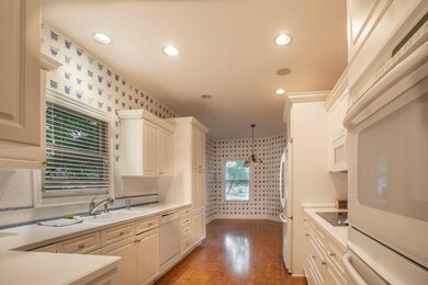 6129 McNaughten Grove Ln, Columbus, OH 43213 - photo 7