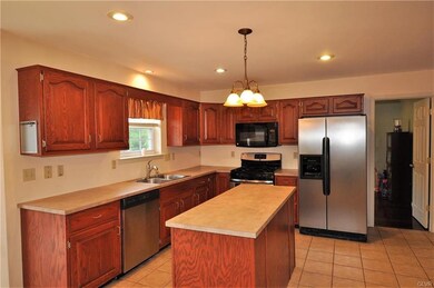 3508 Durham Dr, Macungie, PA 18062 - photo 3