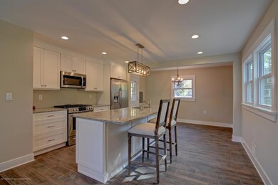07-Kitchen To Breakfast VS