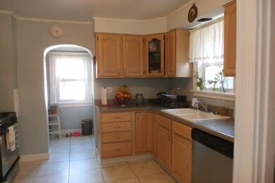 Light and bright kitchen with new stainless applia