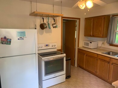 9247 Oakland Dr, Portage, MI 49024 - photo 6